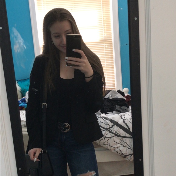 Meet your Posher, Hayley - Picture 1 of 1